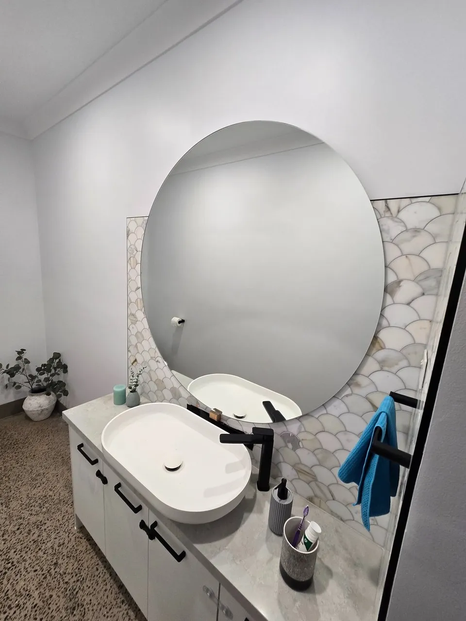 Recent mirrors & wardrobe glass work